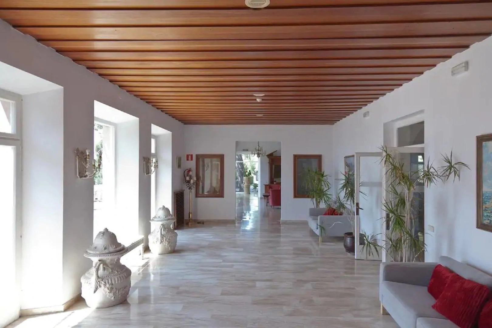 Hotel Roger de Flor Seleqtta