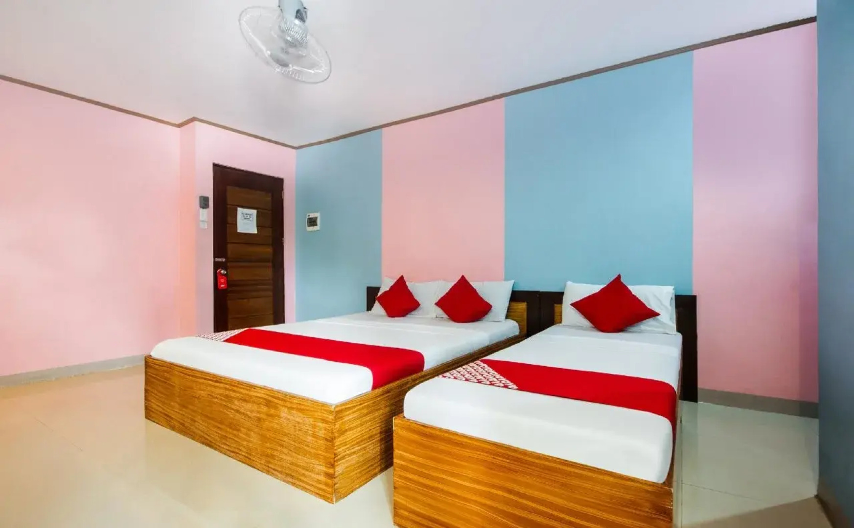 Stop n Shop Tourist Inn