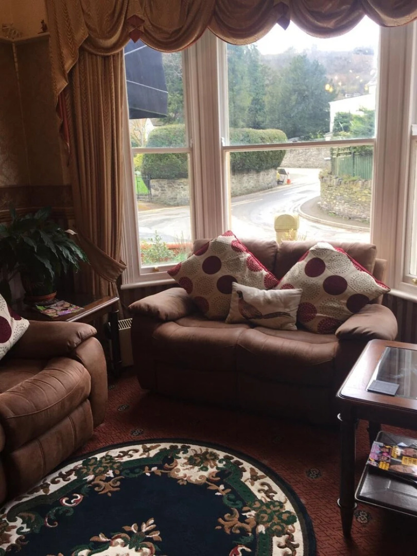 Hillcrest Guest House