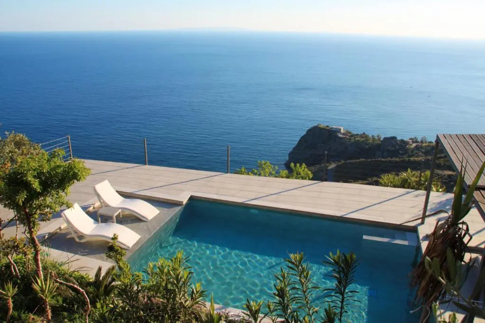 Anemos Luxury Villas