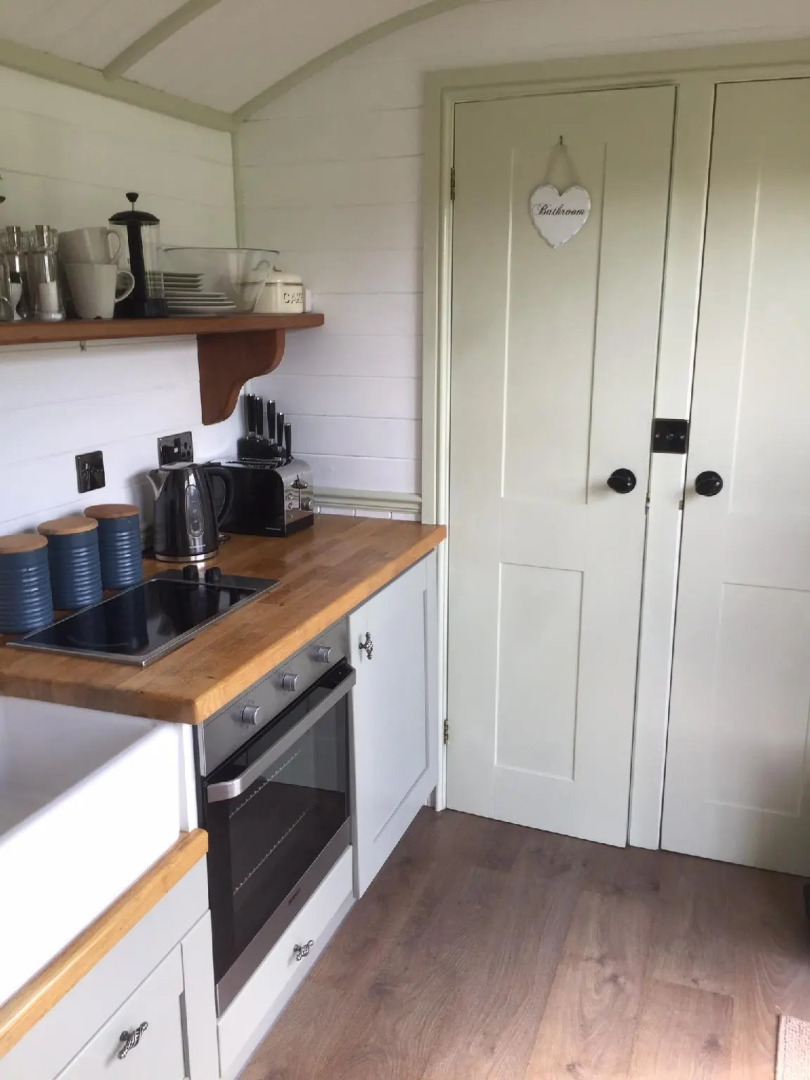 Dawn Chorus Holidays