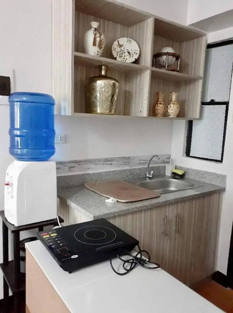Estien’s cozy condo to stay with kitchen