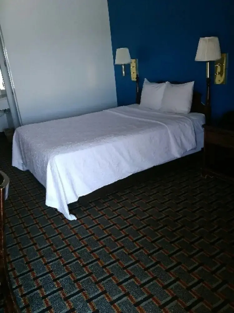 Economy INN