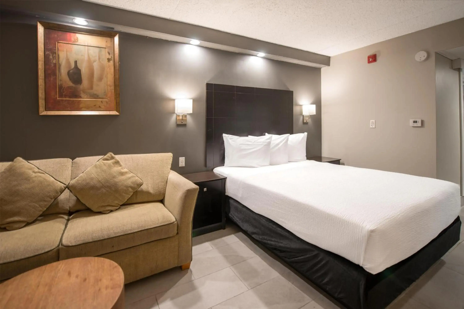 Coast Nisku Inn & Conference Centre