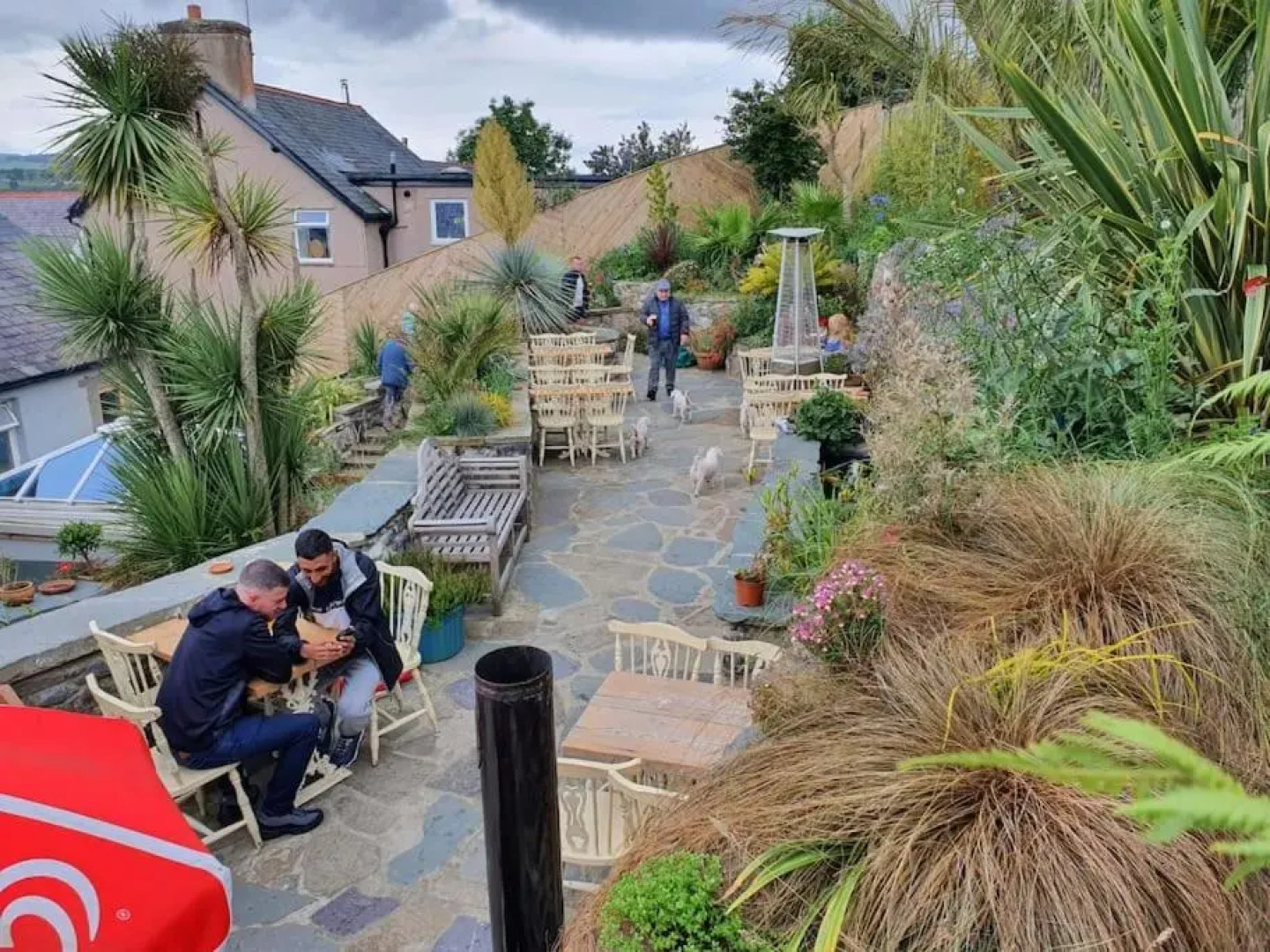 Llandudno apartment, quirky pub with tropical beer garden