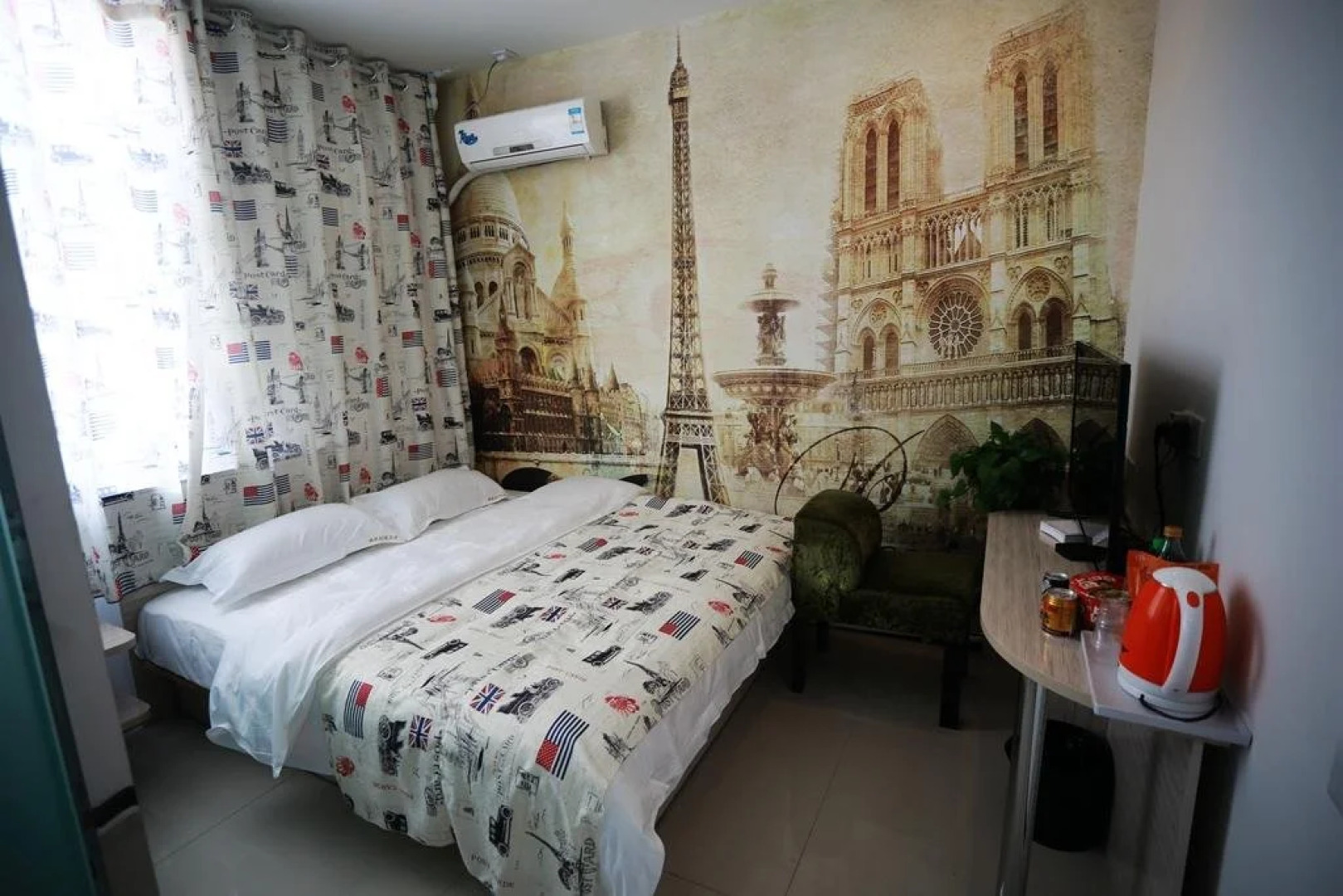 Jiayuguan City Hard Rock Hotel art theme