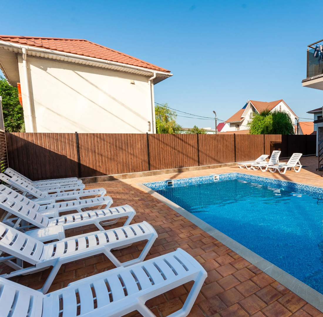 Crystal Hotel by Family Pride Inn Feodosia