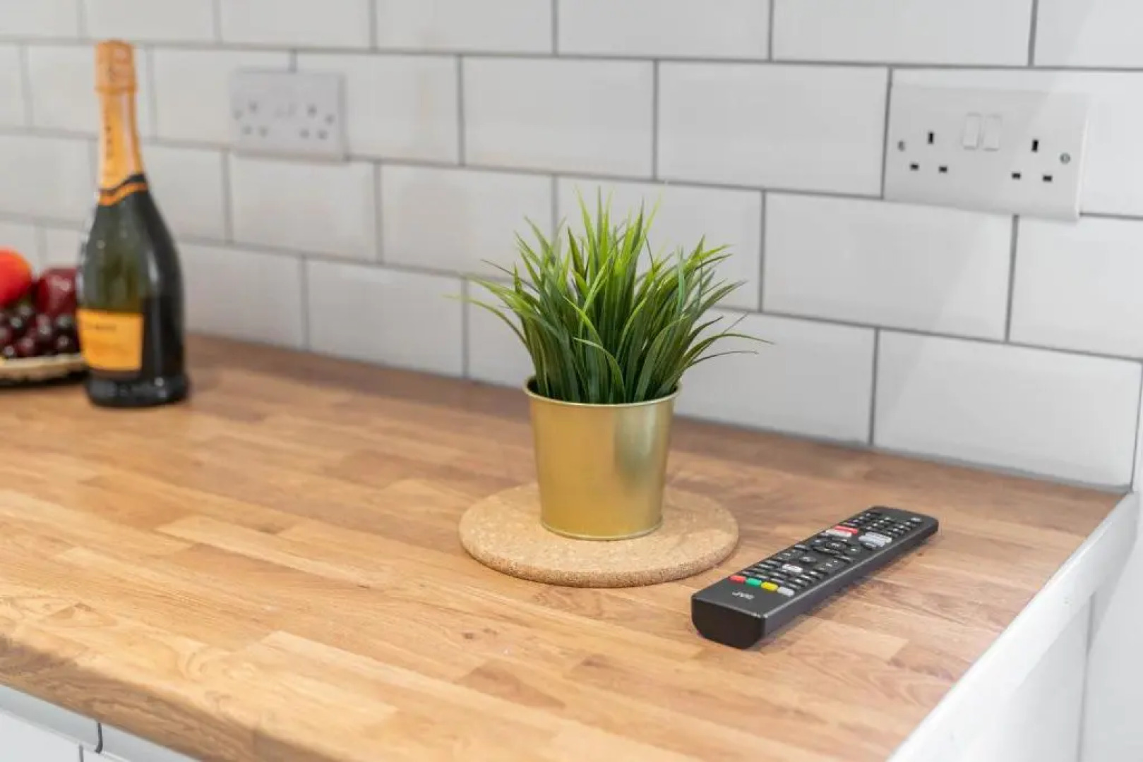 Luxury Six En-Suite Bedroom Apartment - Smart TV's - WIFI - TOP RATED