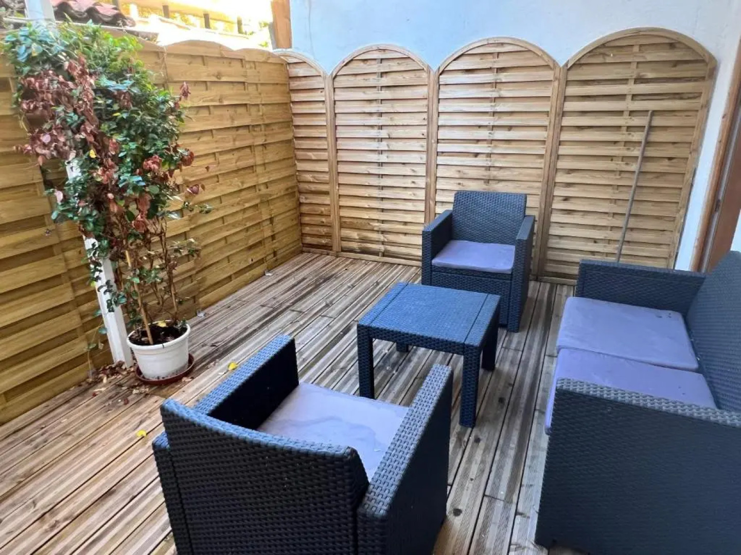 Studio Neuf Climatisé avec Terrasse #4