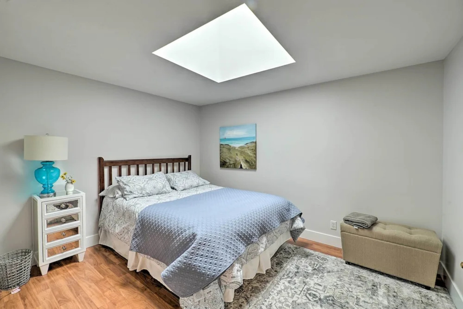 Cute Grand Haven Apartment: Walk Downtown Streets!