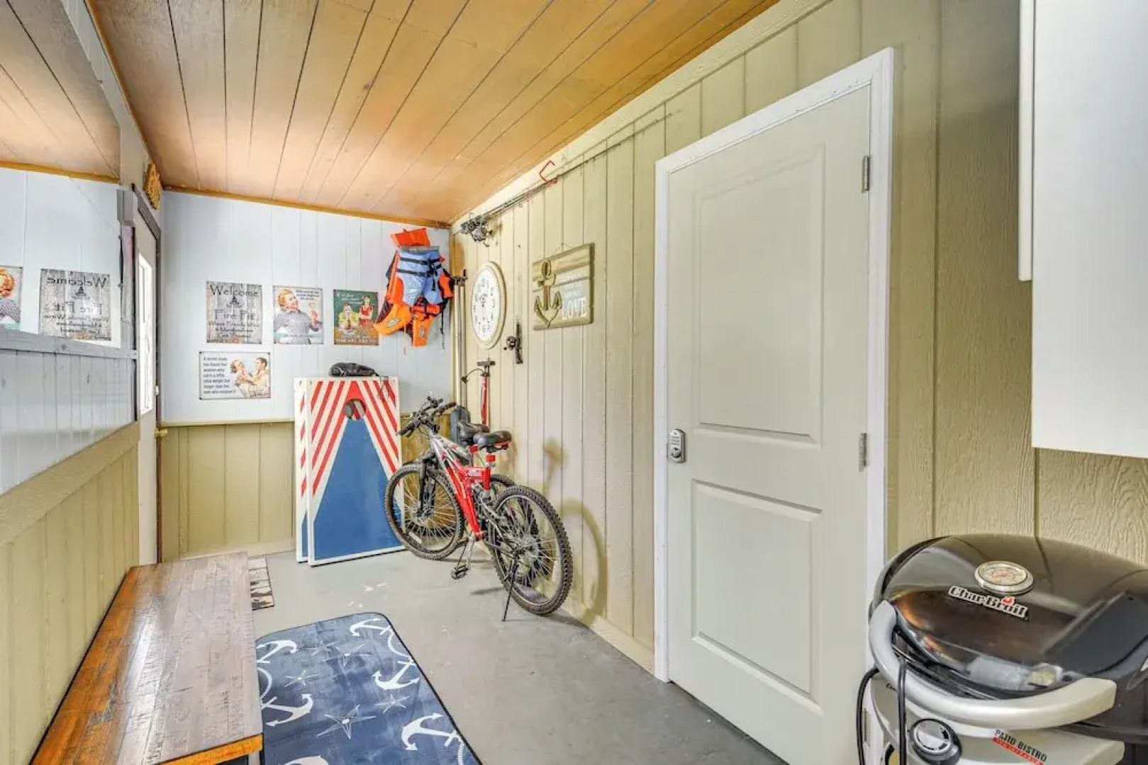 Riverside Retreat w/ Boat Dock in Sunny Astor!