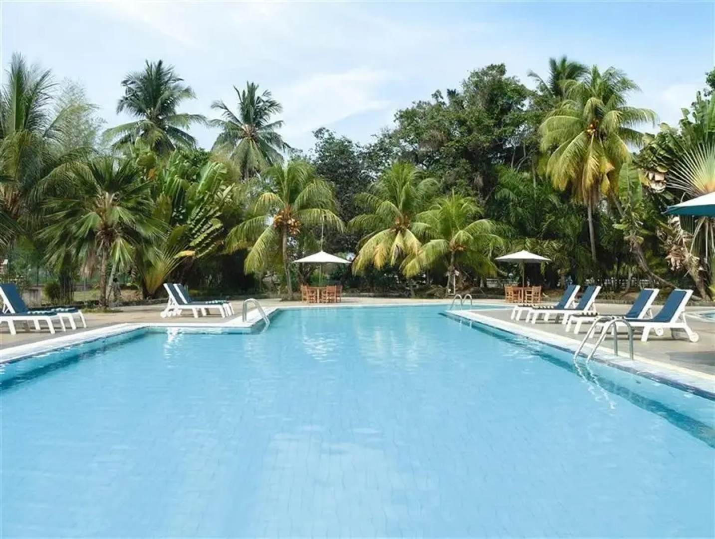 Patra Anyer Beach Resort