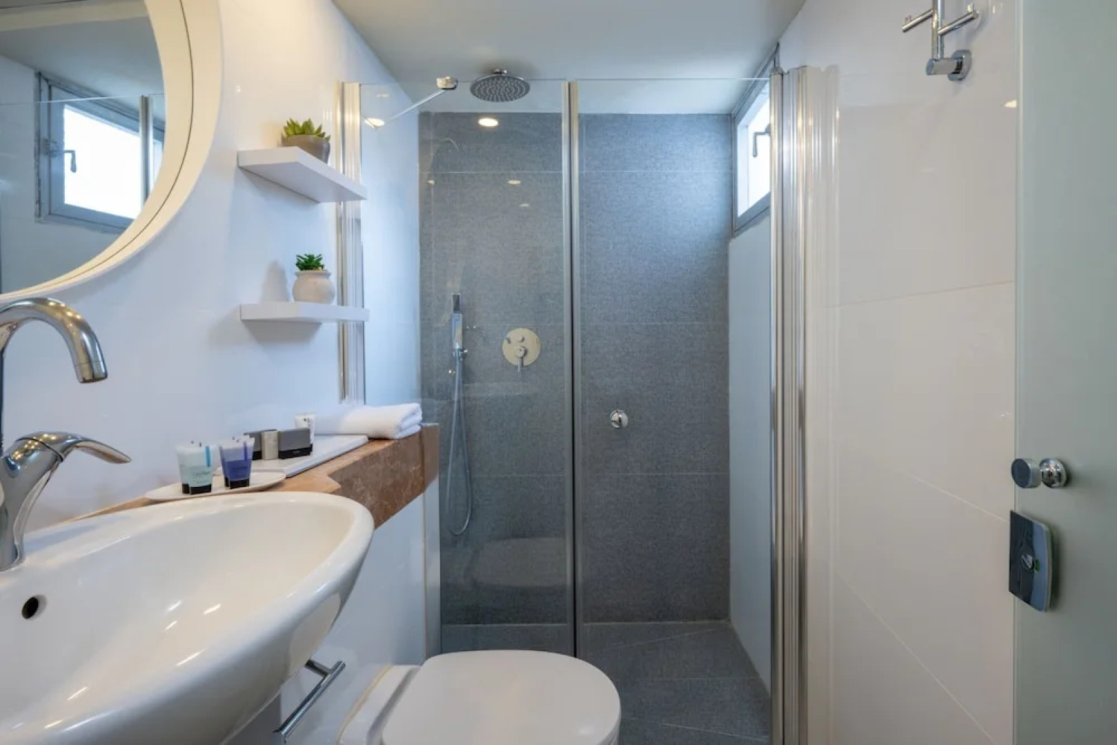 Maxim Hotel Tel Aviv Adults Only (Отель для взрослых)