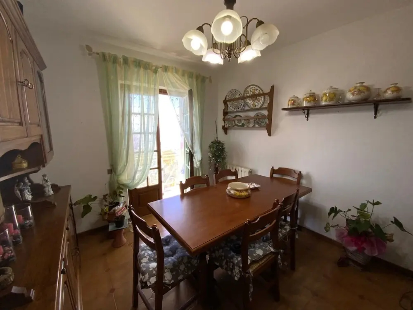 Apartment - Sleeps 2, Balcony & Parking