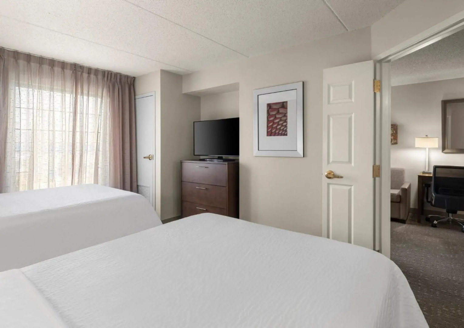 Staybridge Suites Indianapolis-Airport by IHG