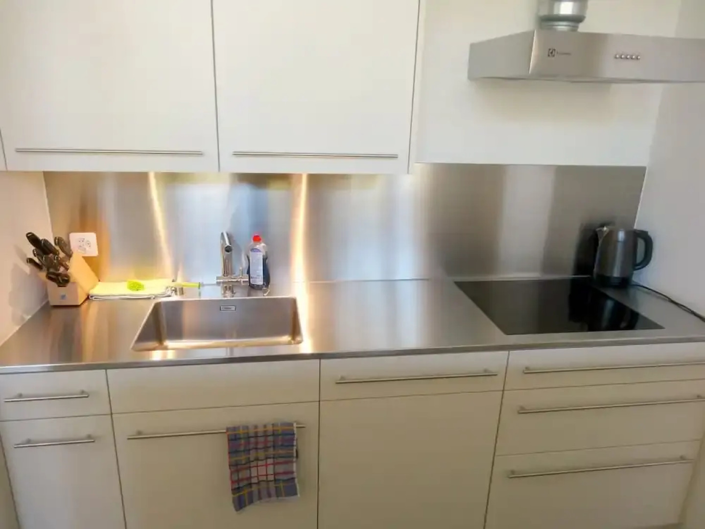 AirHosted - Zurich Vacation Home Rentals