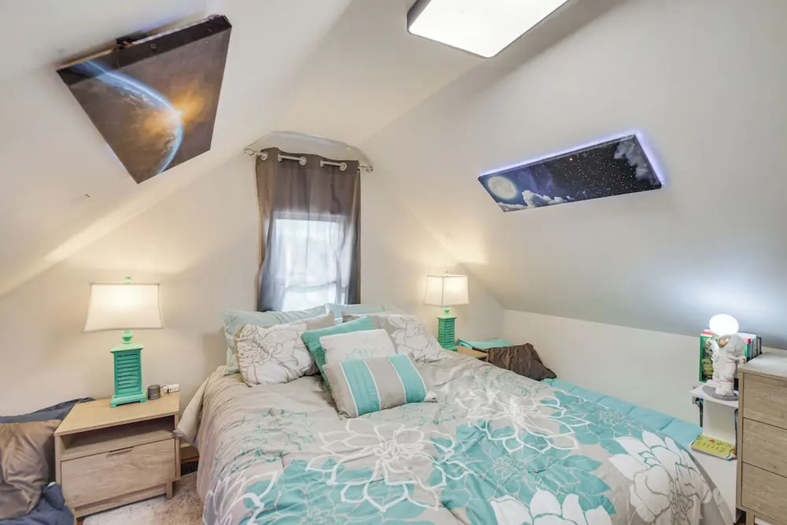 Modern Casselton Vacation Rental: 22 Mi to Fargo!