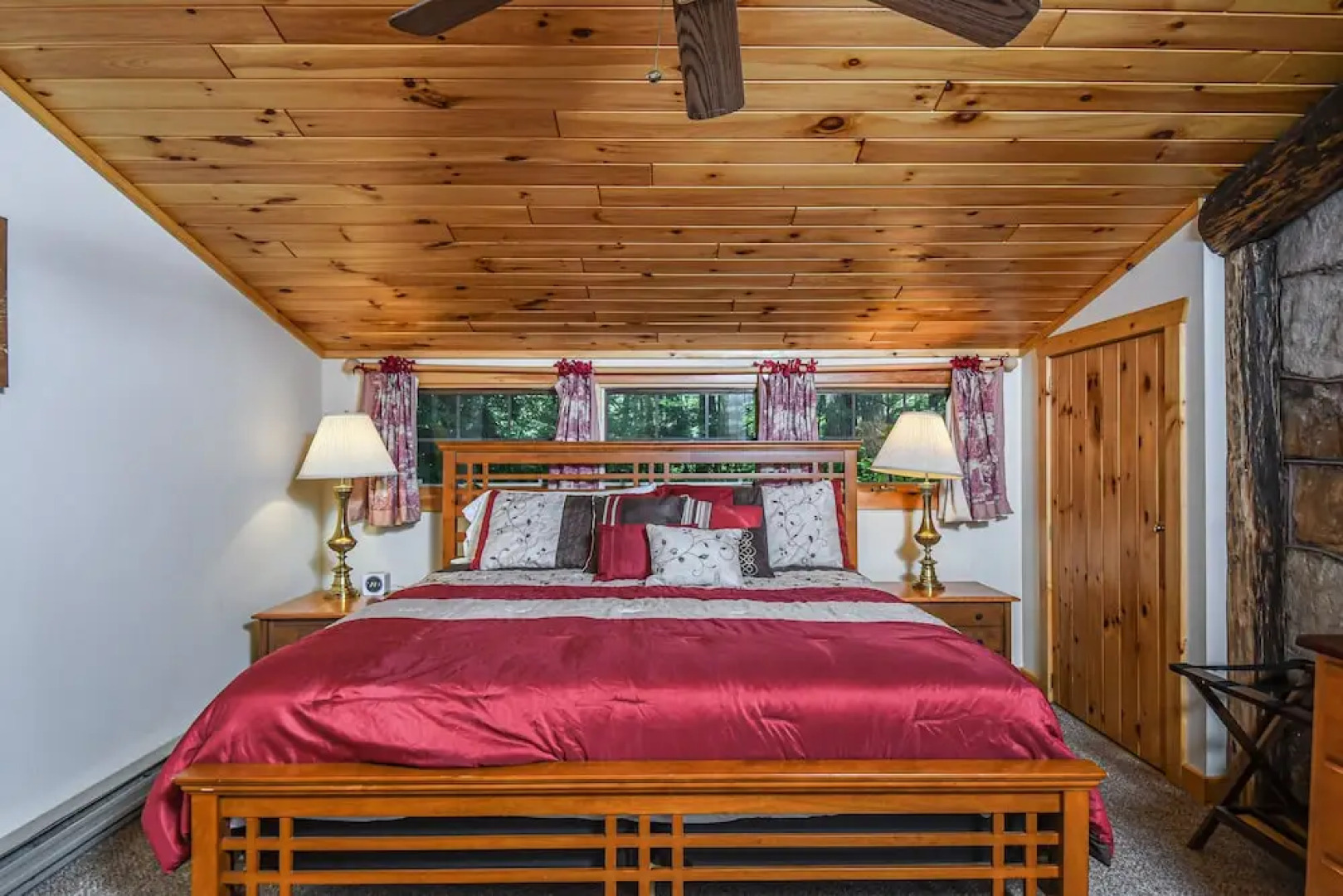 Tucked Inn 4 Bedroom House