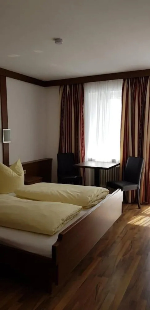 Tiroler Landgasthaus Besenkammerl