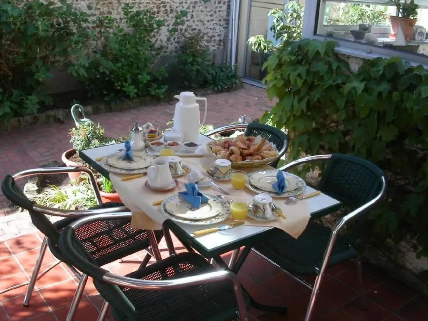 Cote Jardin Chez Lorette