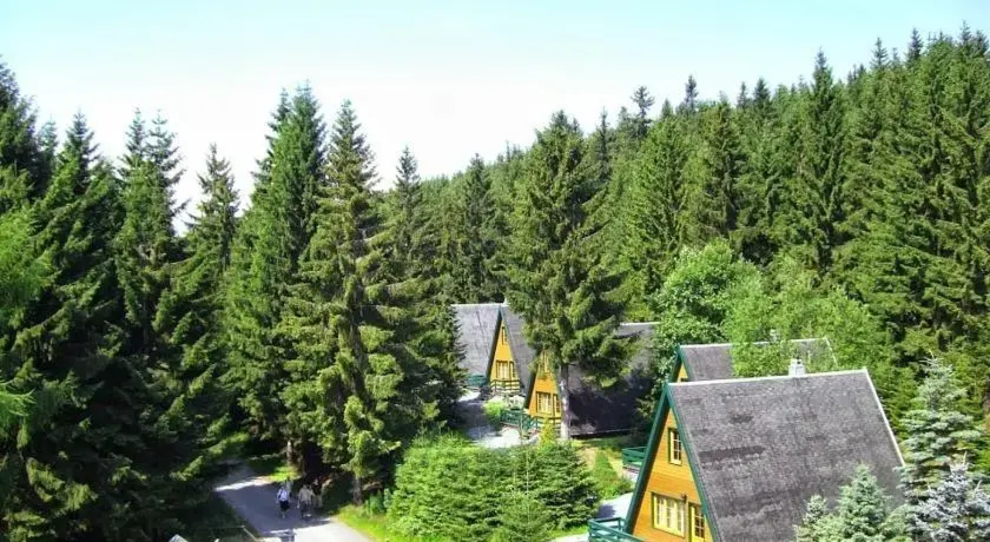 Berggasthof Brand - Finnhütten & Ferienhäuser Am Rennsteig