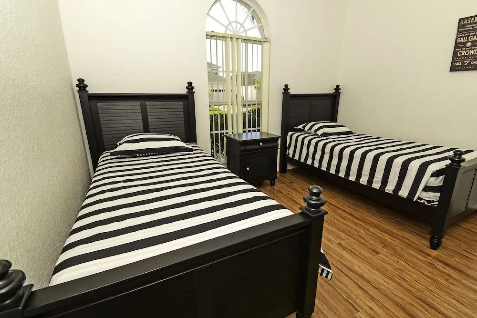 513BIRK Southern Comfort 4 Br villa by RedAwning