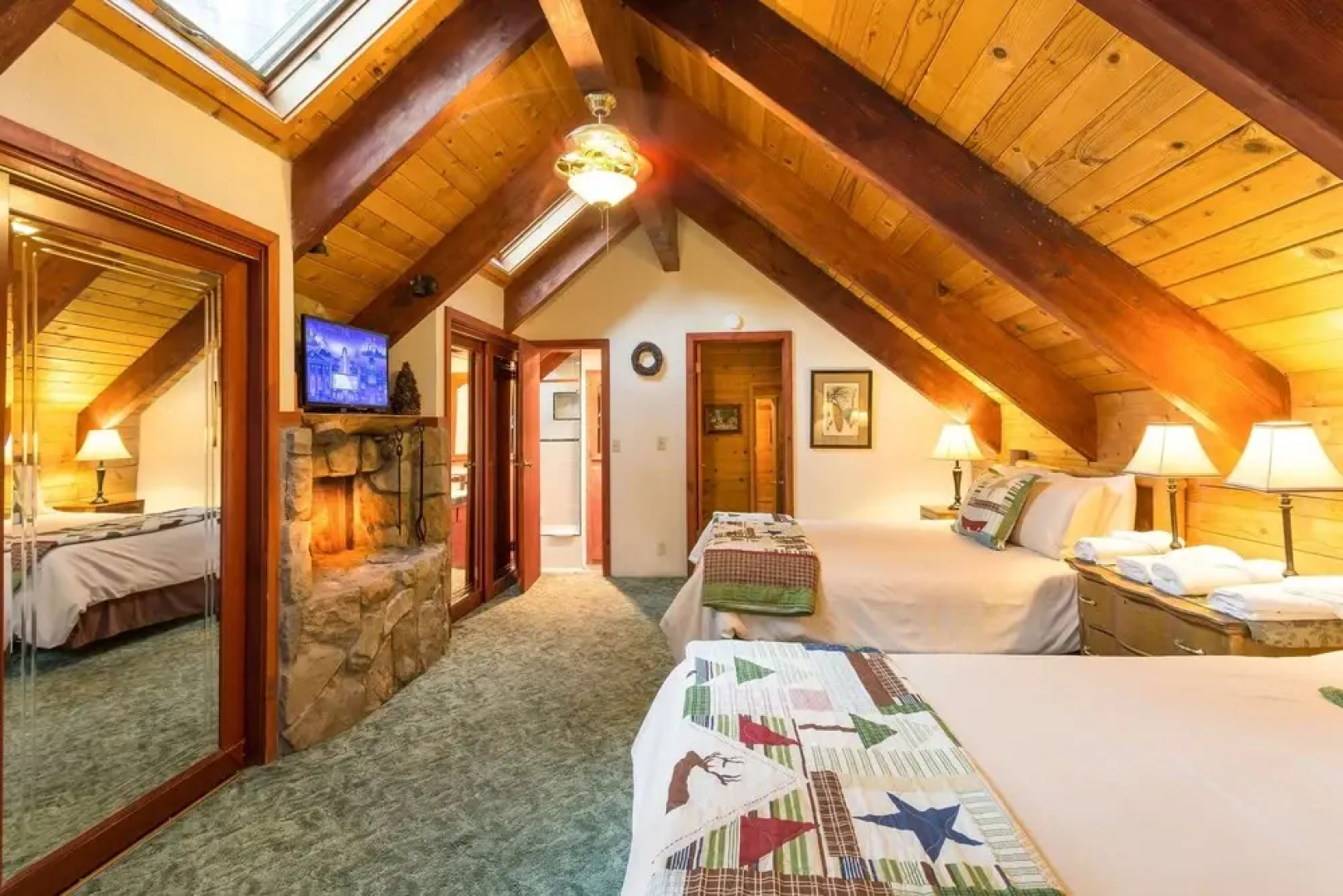 Arrowhead Pine Rose Cabins