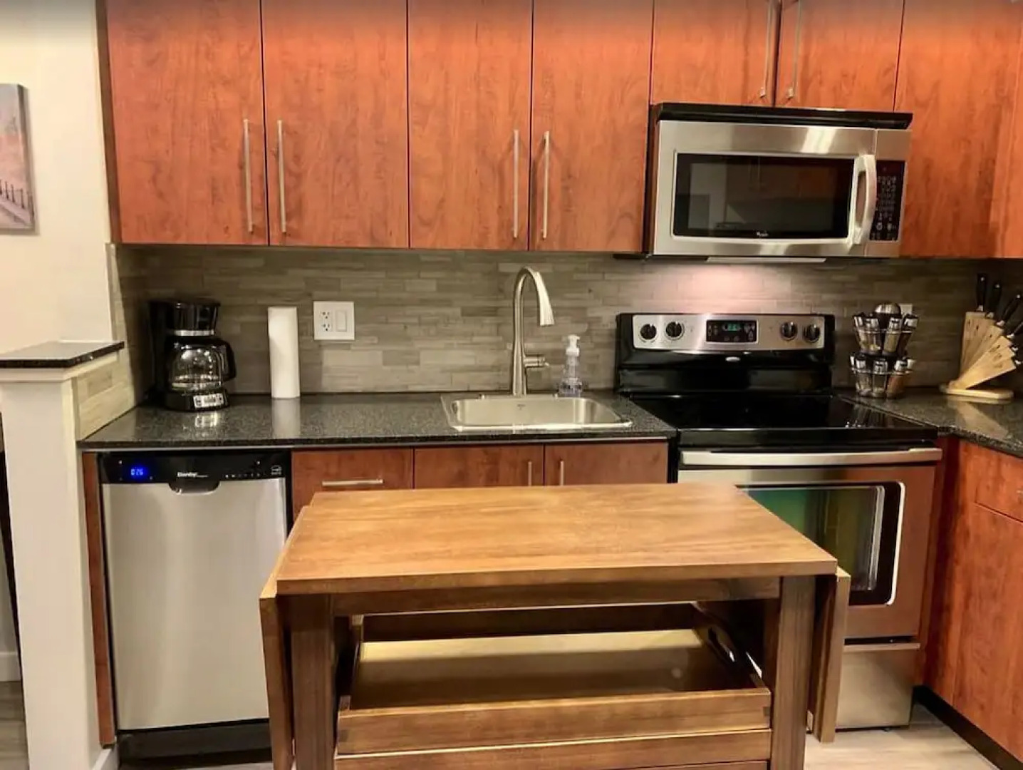 Cozy Creekside Renovated Condo