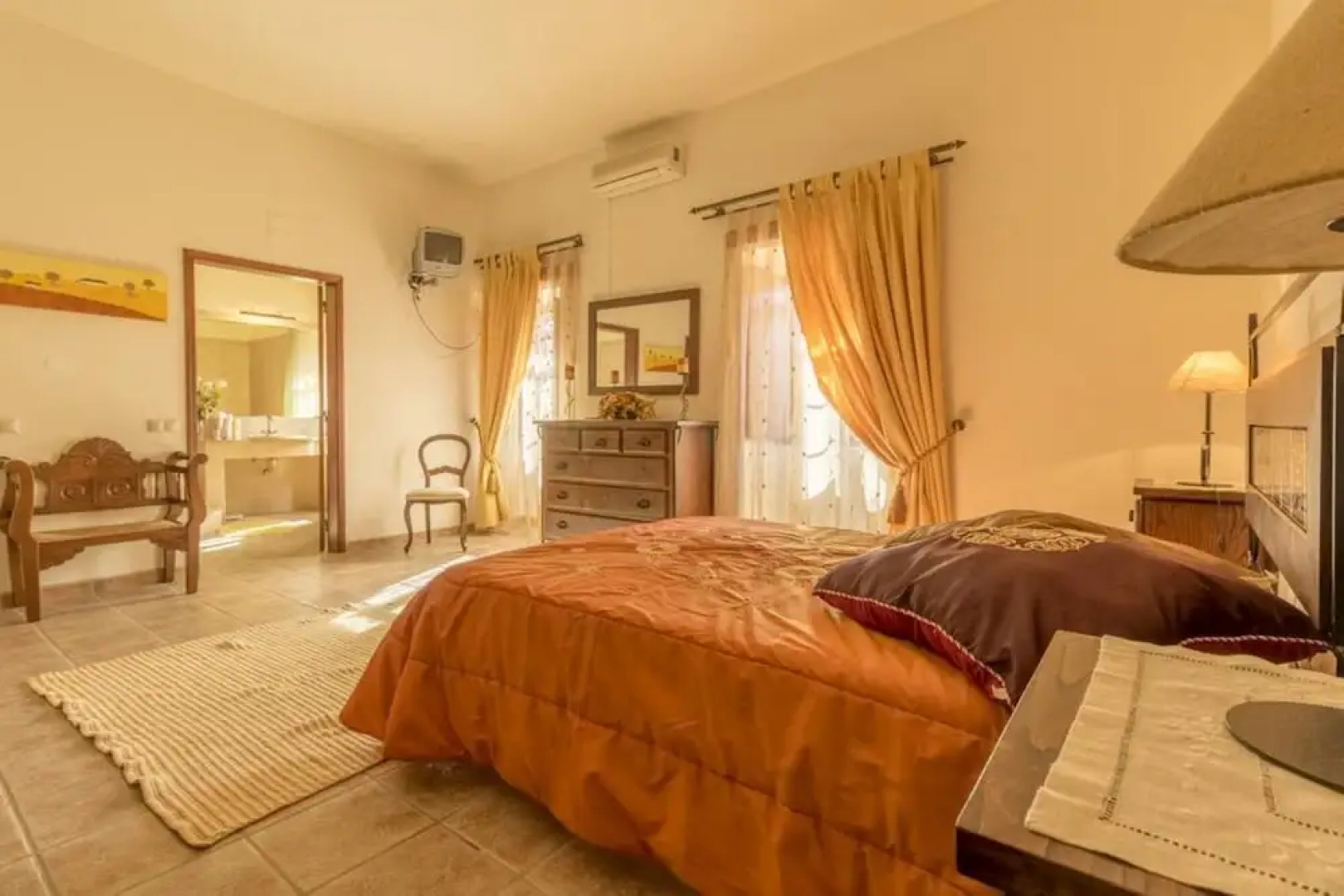 Villa - 7 Bedrooms with Pool and WiFi - 107981