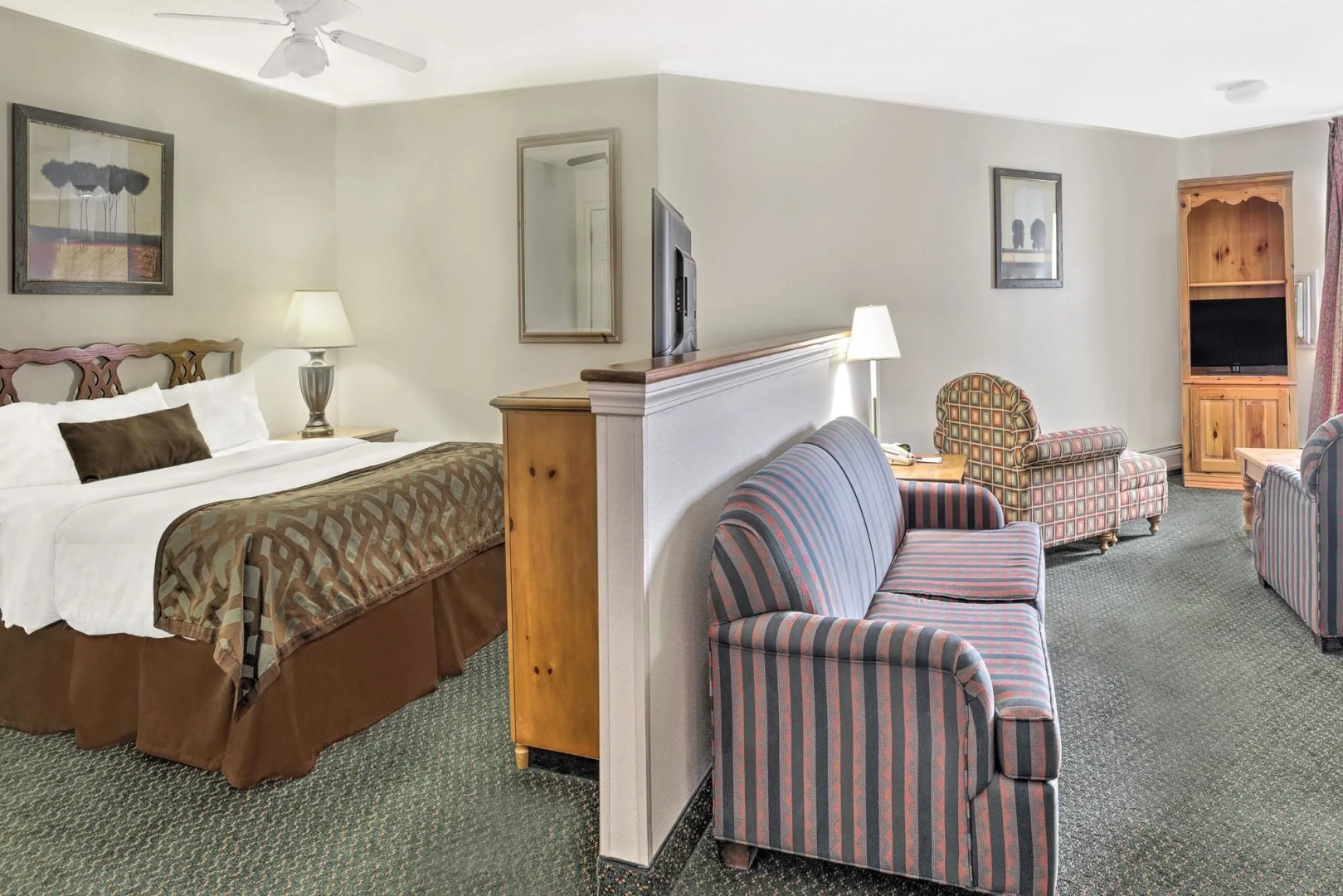 Baymont by Wyndham Essex Burlington Area