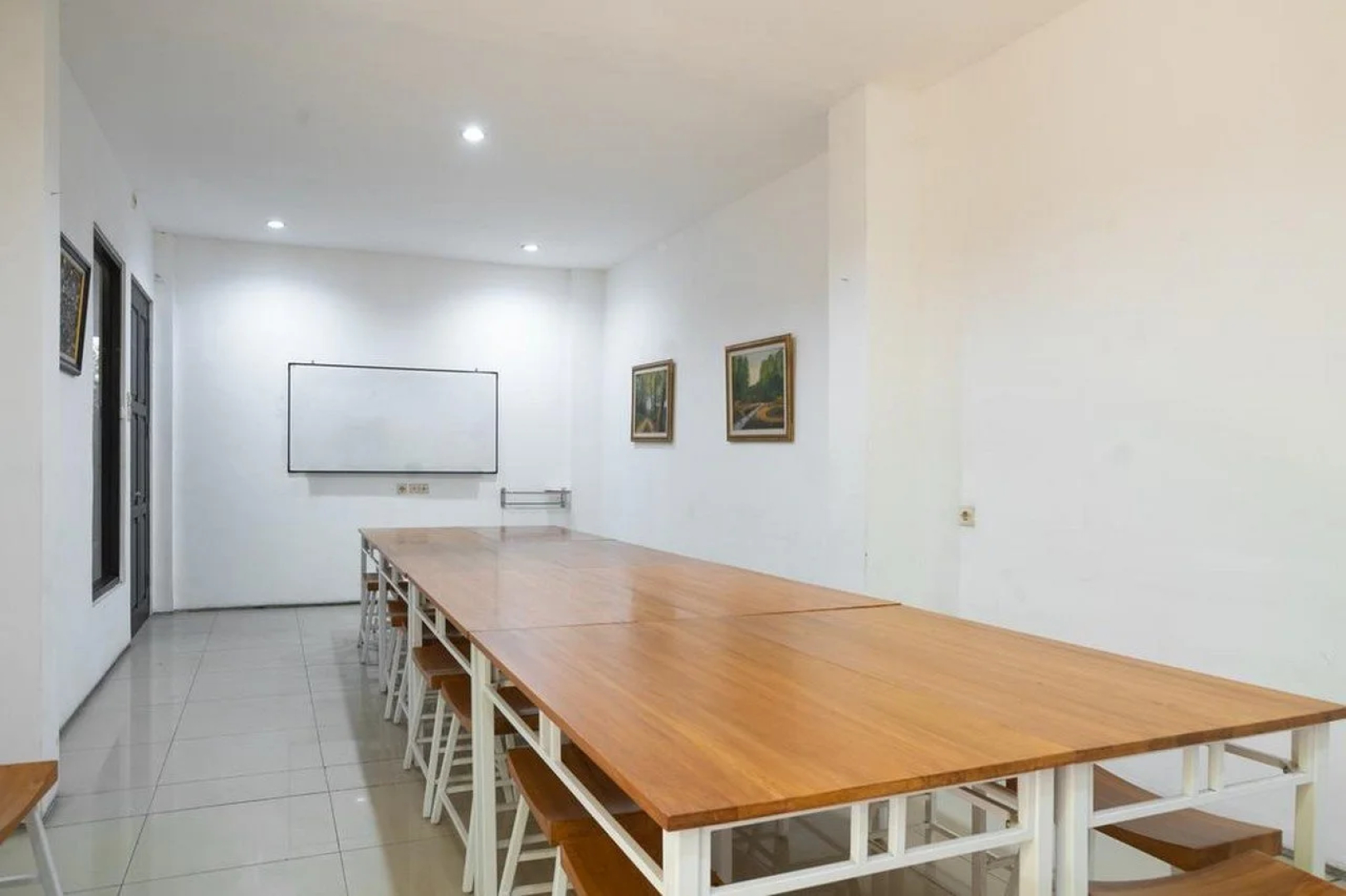 OYO Flagship 1575 Urban 18