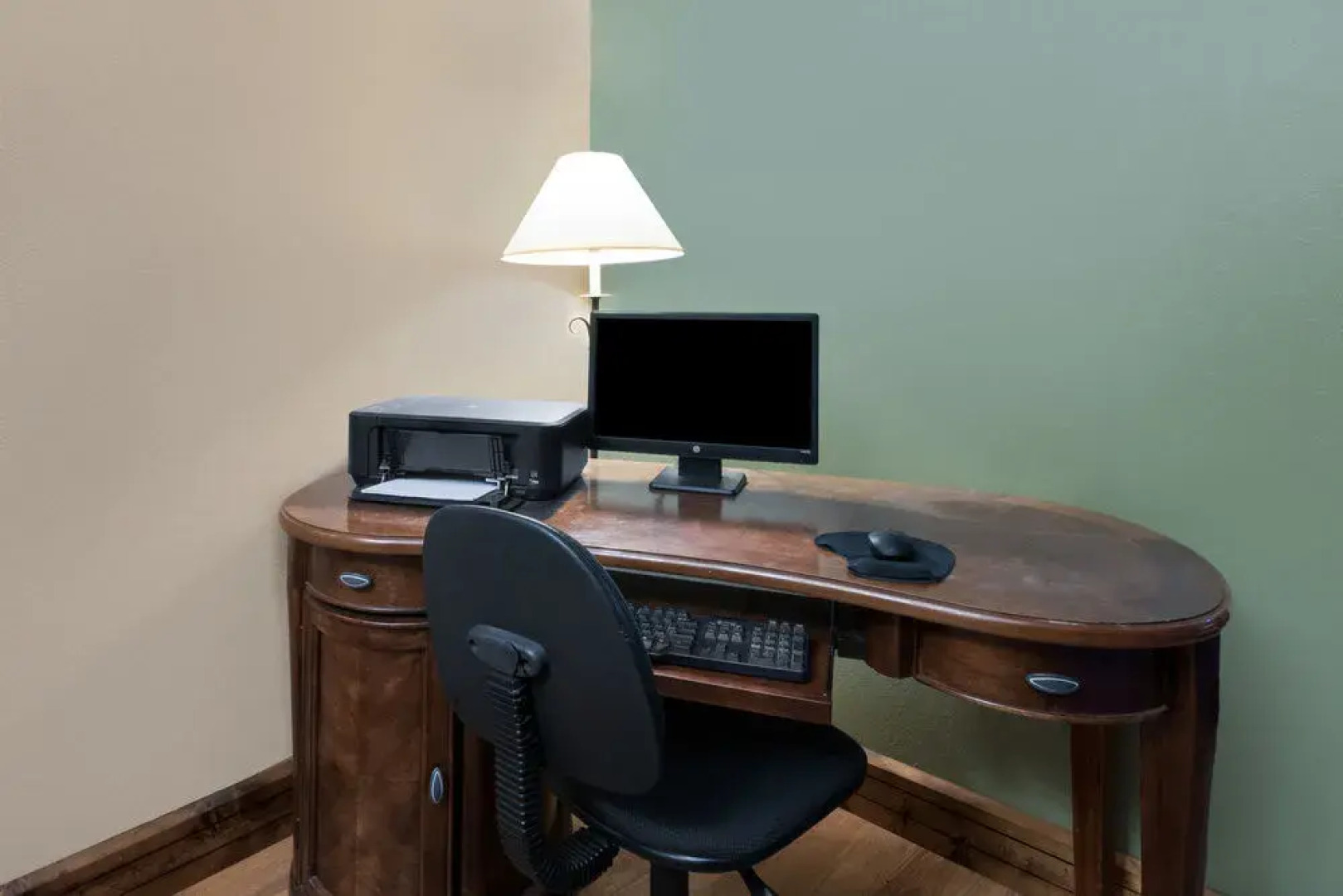 Super 8 Chamberlain SD