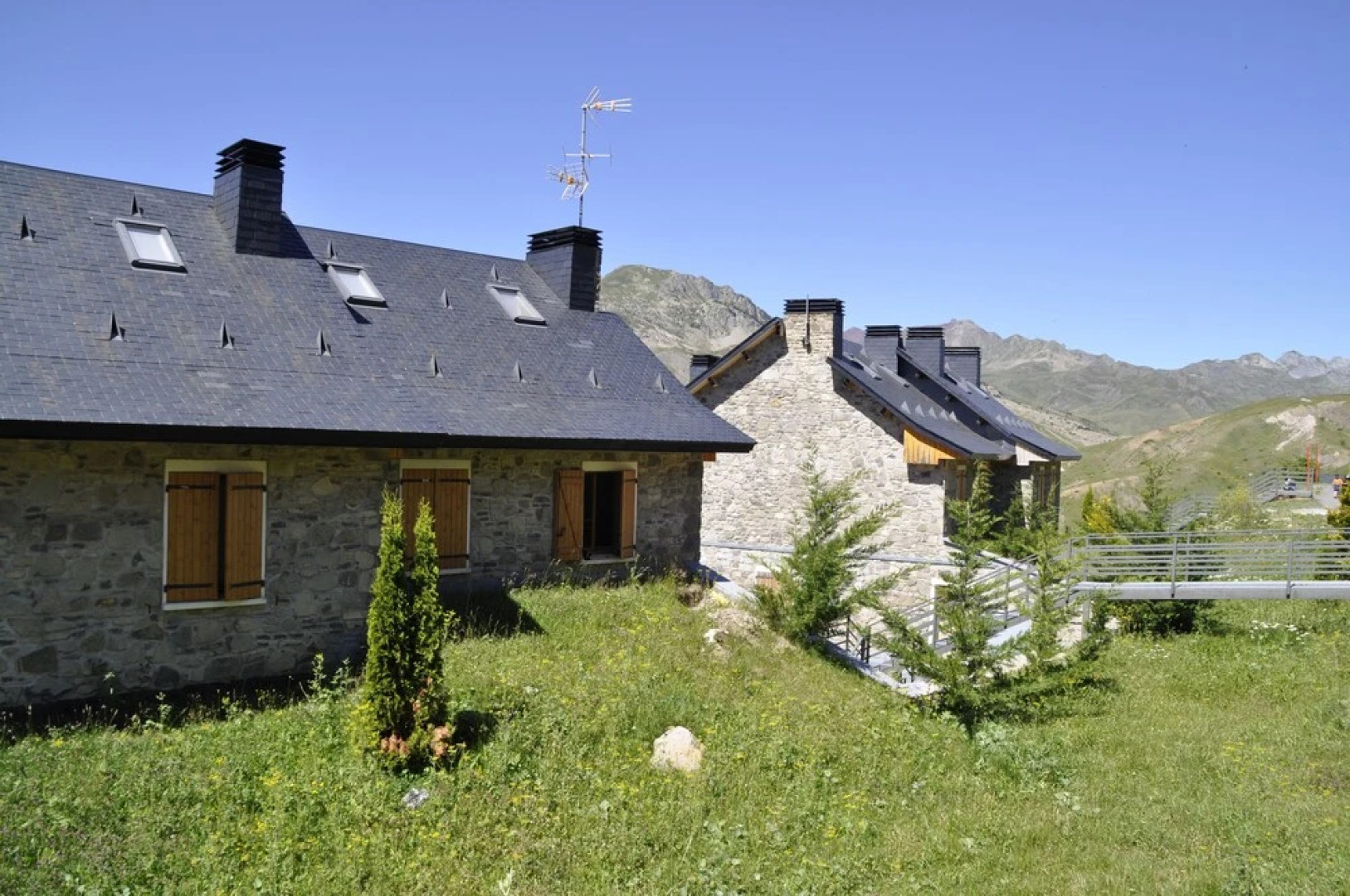 Fincas Carmelo Royo  Calle Barcelona