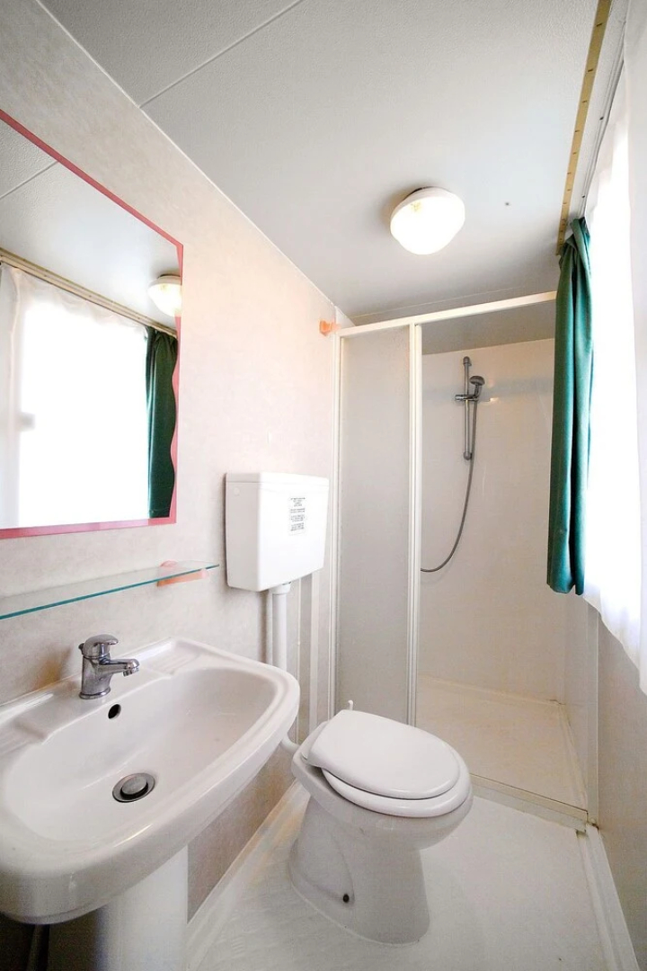 Balatontourist F red Balatonf red