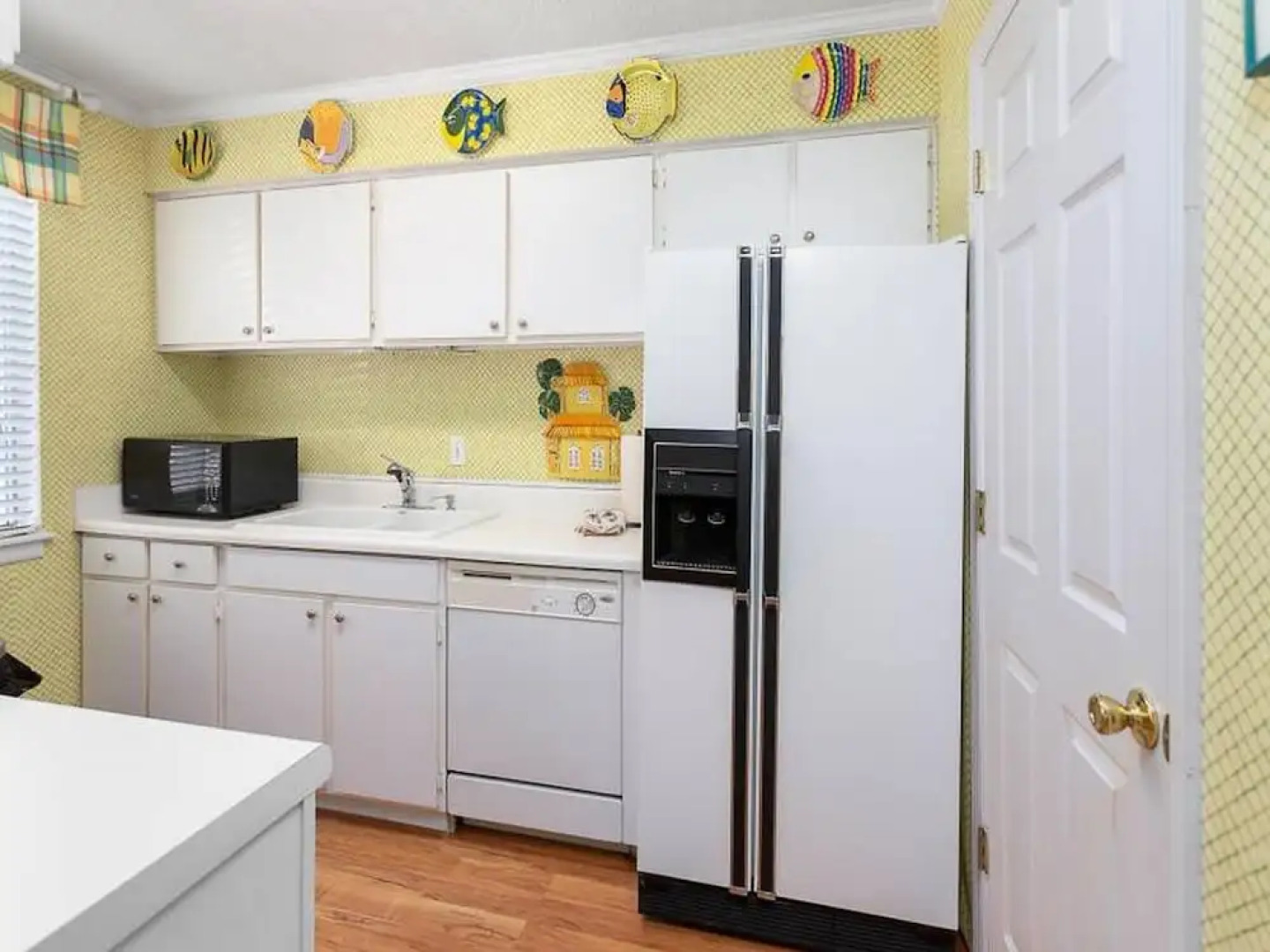 Ocean Walk Three Bedrooms by Hodnett Cooper