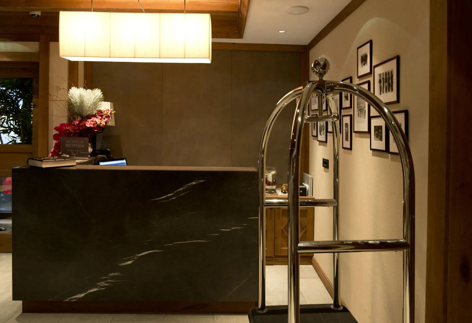 Отель Grey Family Hotel