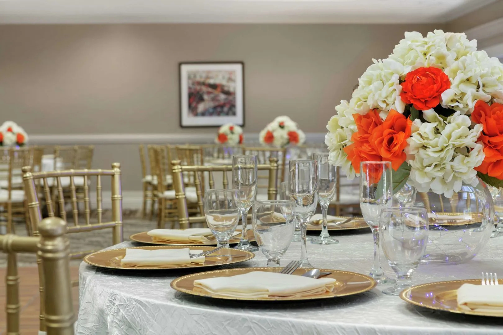 Embassy Suites by Hilton Los Angeles Downey