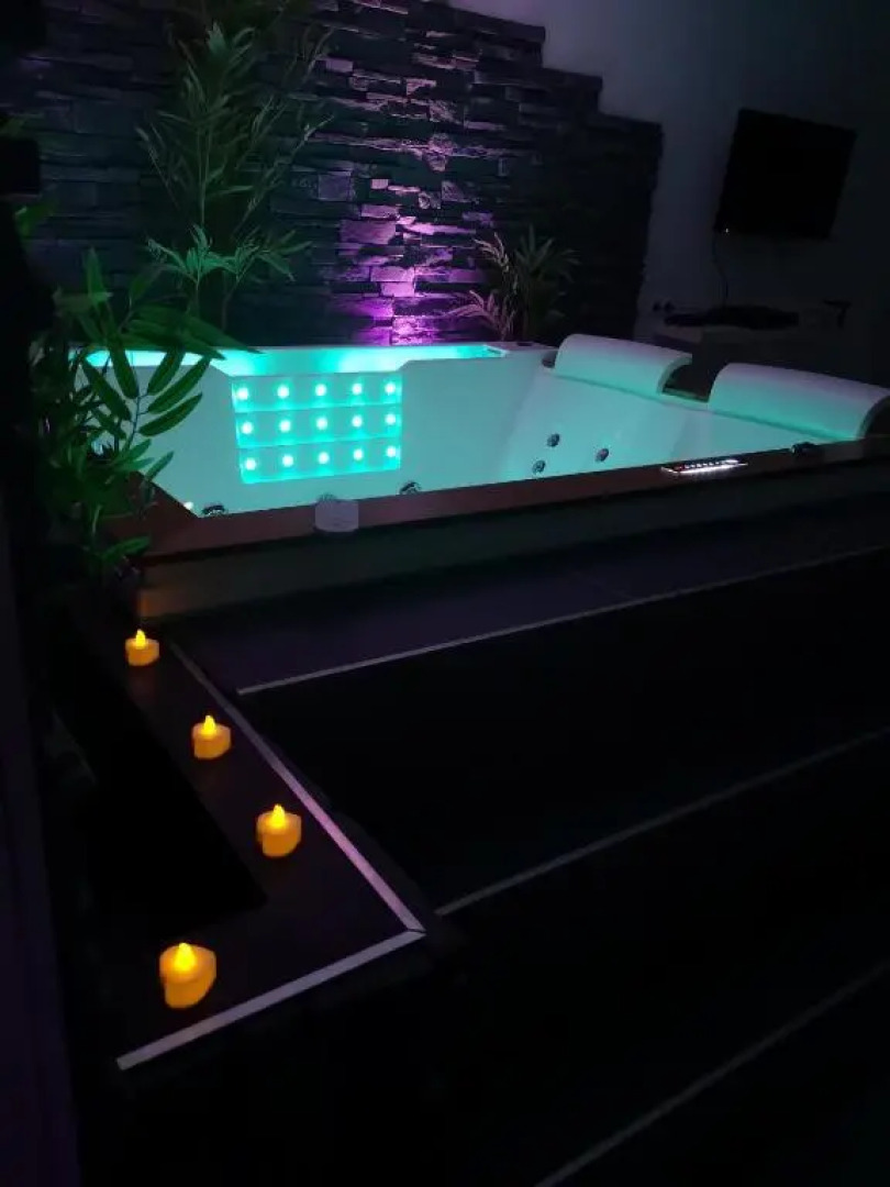 Appart' SPA Privatif Gray (Adults Only)