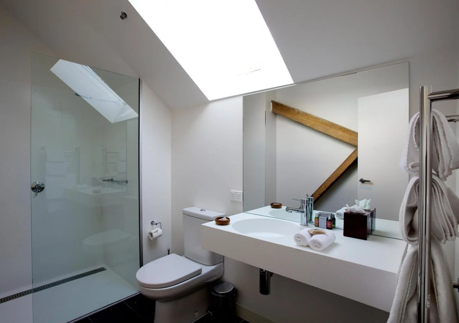 Sullivans Cove Apartments