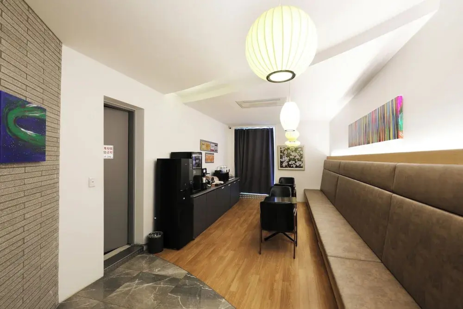 Hotel Aurora