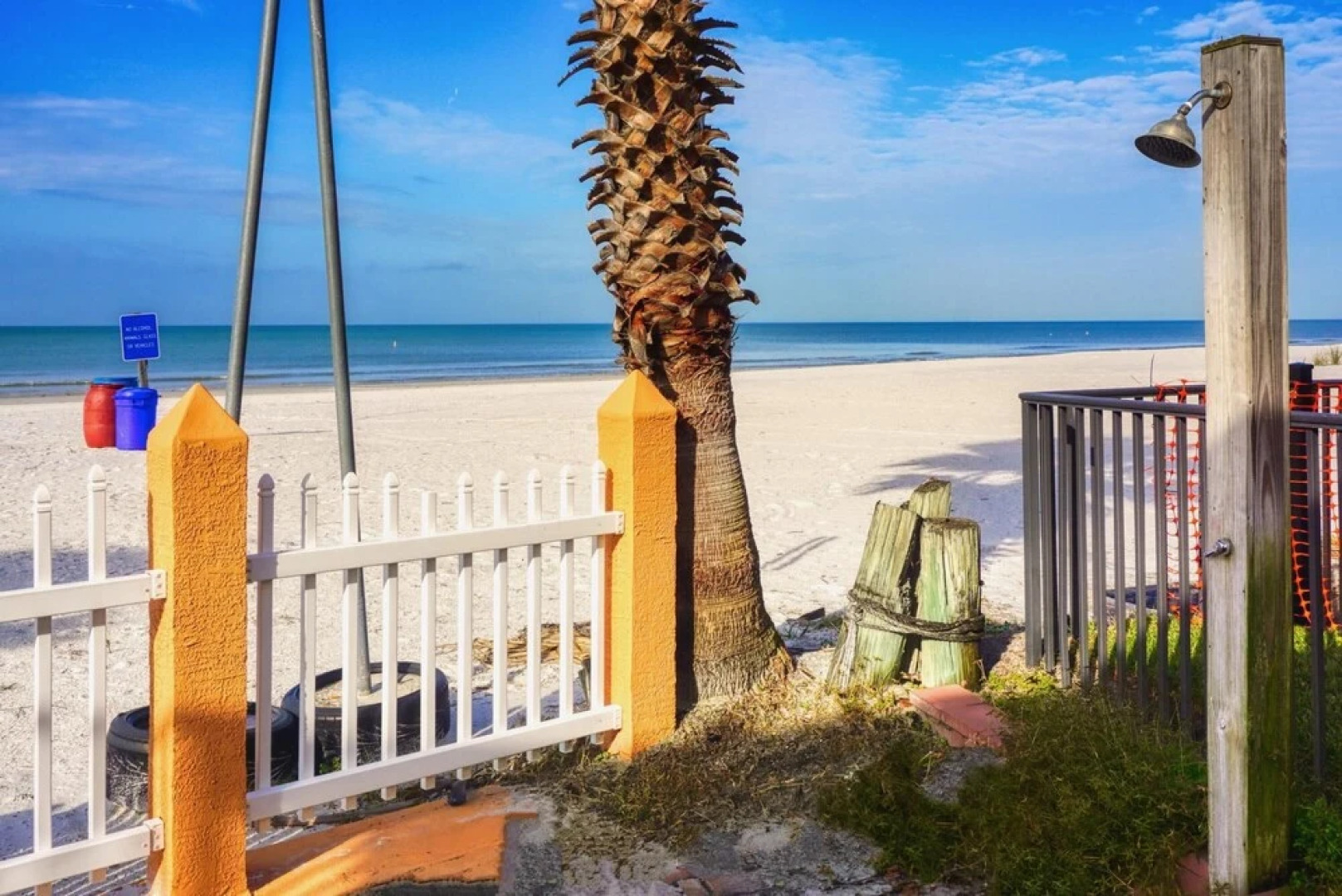 Misty Isles Redington Beachfront Suite 5