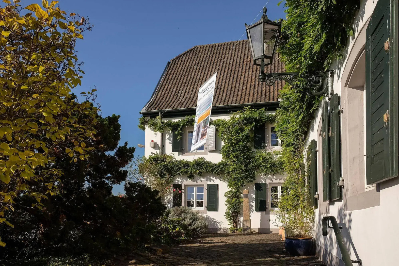 RheinRiver Guesthouse - Direkt am Rhein