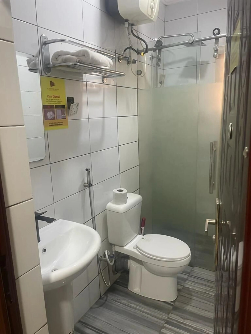 Eleventh House Hotel