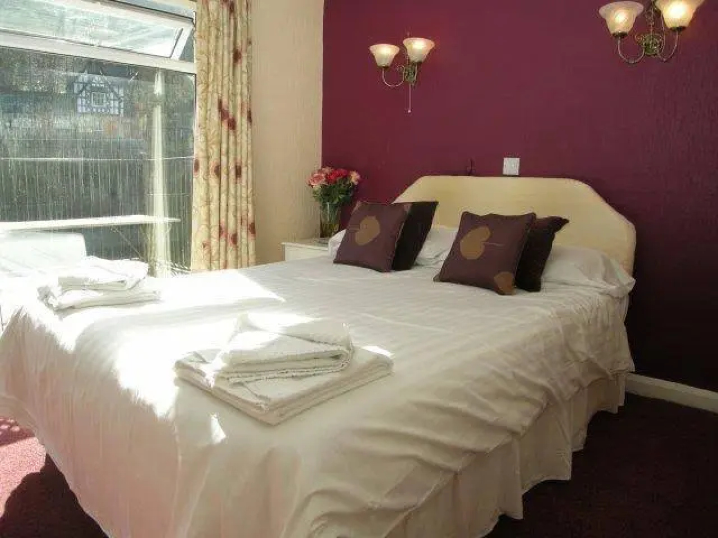 Chainbridge Hotel
