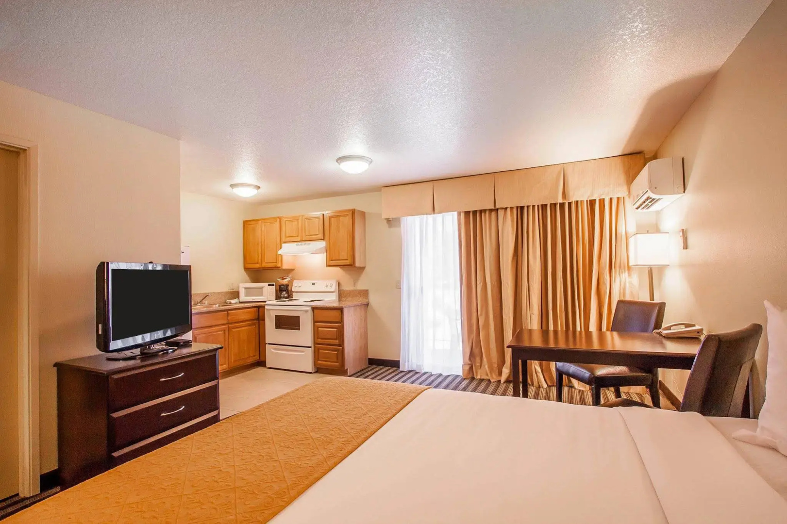 Quality Inn & Suites Vancouver - Hazel Dell