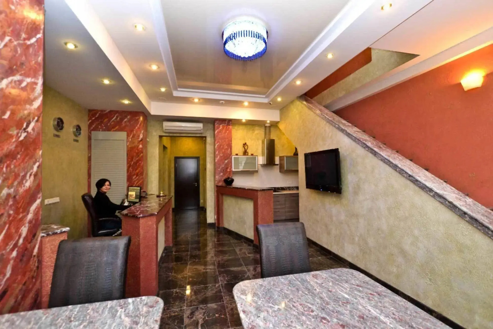 Отель Эдельвейс