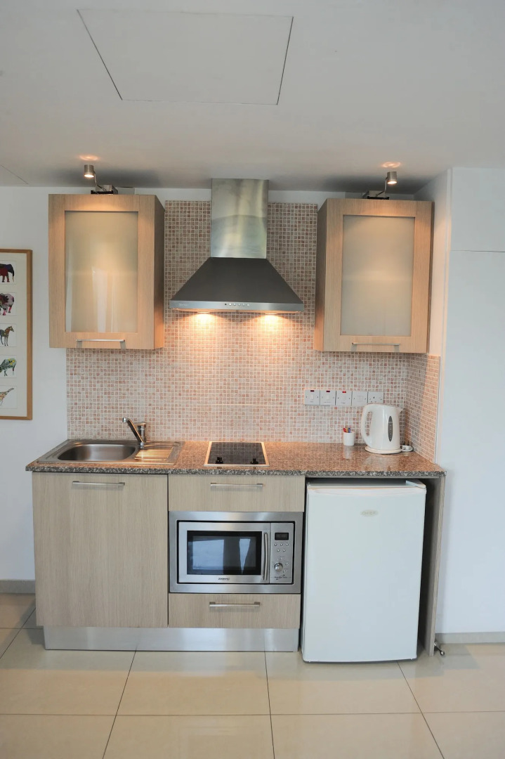 Frixos Suites Hotel Apartments