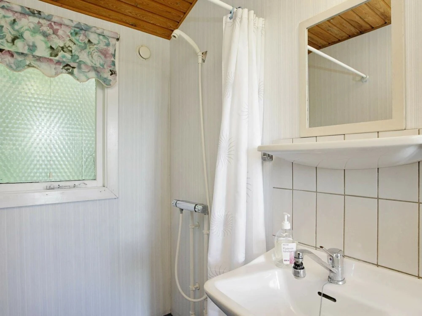 Cozy Holiday Home in Frederikshavn With Sea View