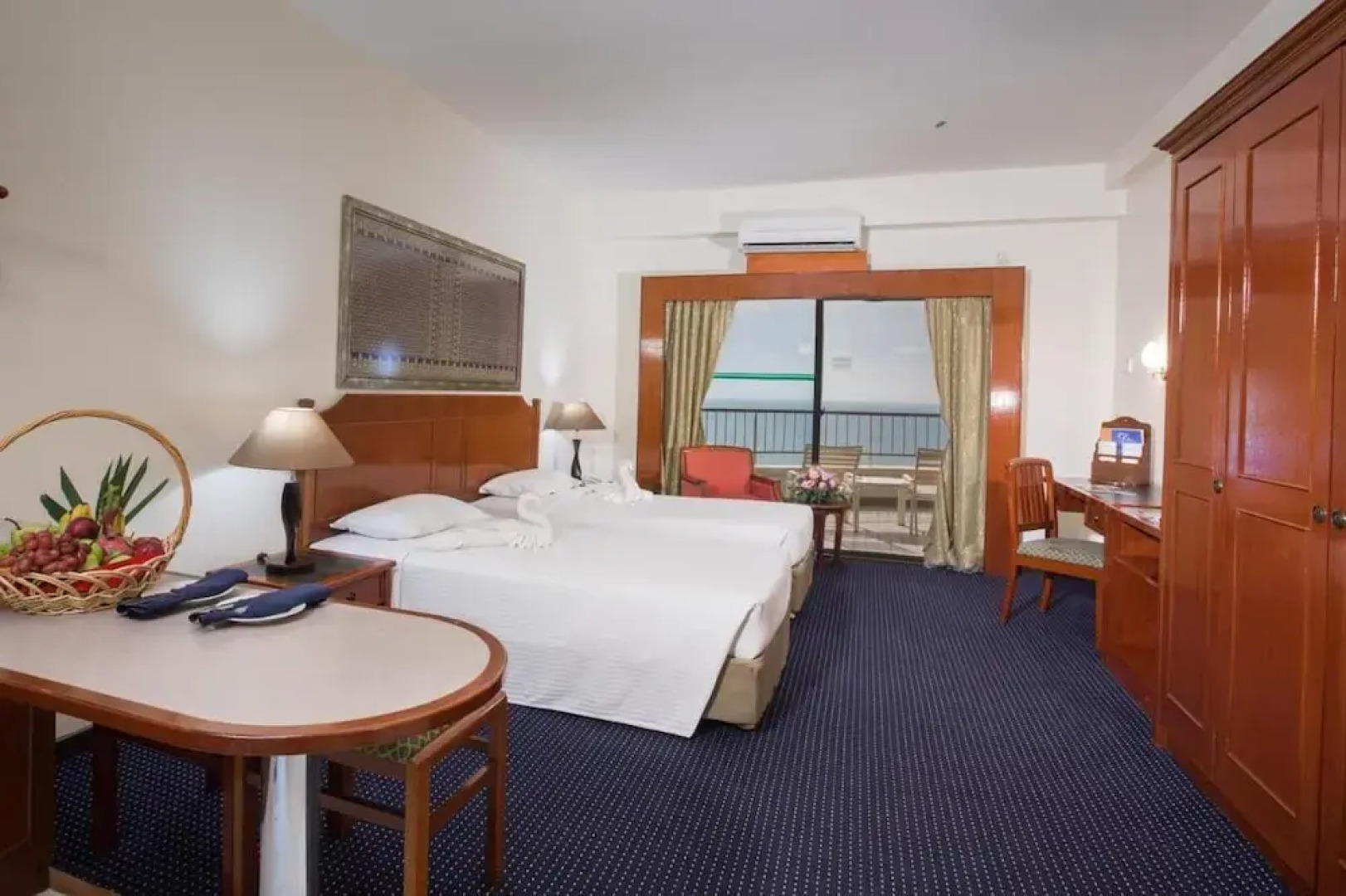 Rainbow Paradise Beach Resort by LWE