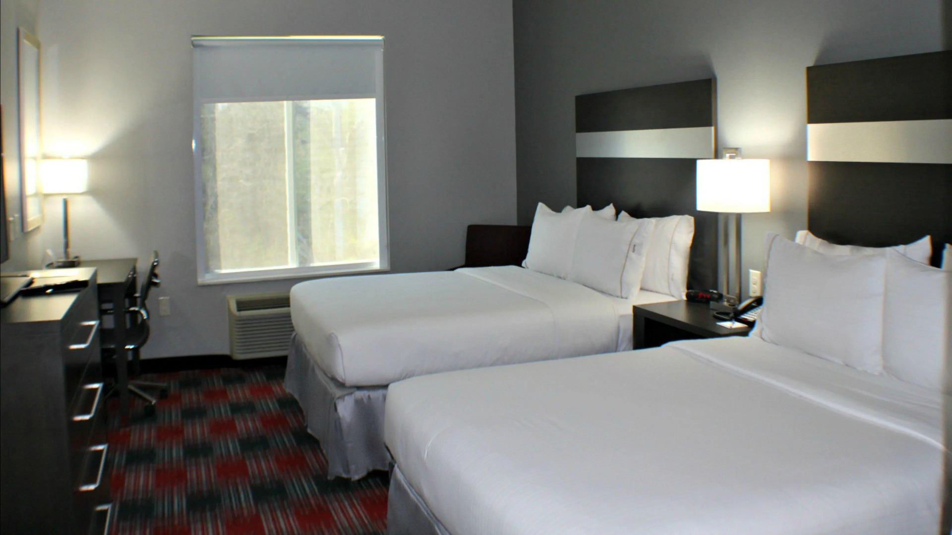 Holiday Inn Express & Suites Bonham by IHG